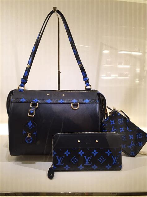 louis vuitton blue bag monogram.